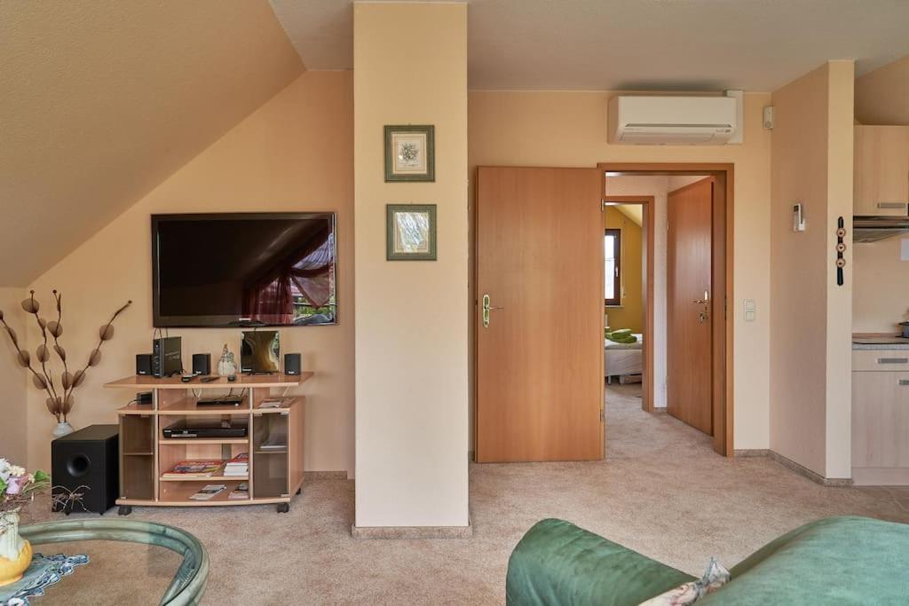Ferienwohnung Am Stadtrand Von Berlin Neu Buch Екстер'єр фото